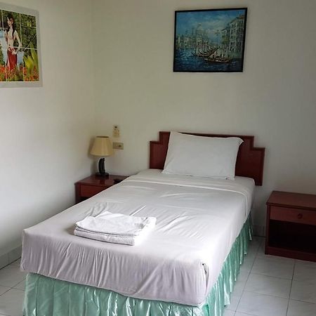 Welcome Inn Hotel @ Karon Beach. Single Room From Only 500 Baht Пхукет Экстерьер фото