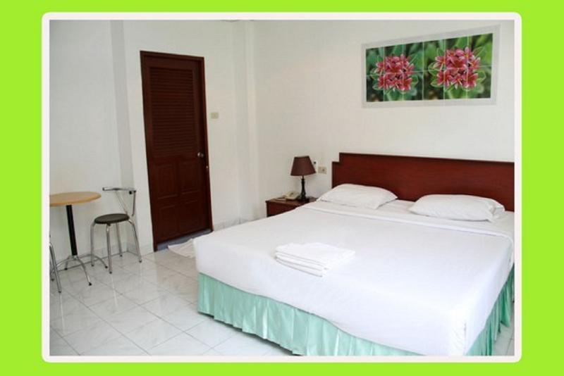 Welcome Inn Hotel @ Karon Beach. Single Room From Only 500 Baht Пхукет Экстерьер фото