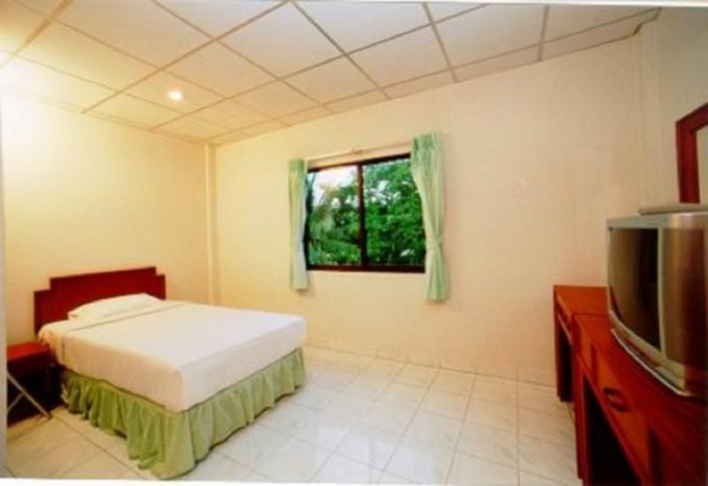 Welcome Inn Hotel @ Karon Beach. Single Room From Only 500 Baht Пхукет Экстерьер фото